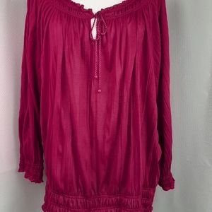 Red On/Off shoulder Top 1x by Sauci Plus